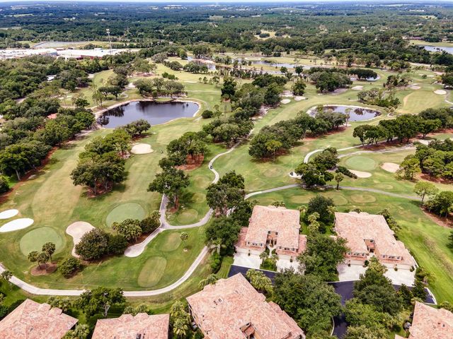900 N CITRUS AVENUE, Howey In The Hills, FL 34737