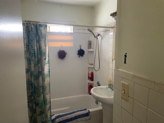 207 E 9th Street, La Porte, IN 46350