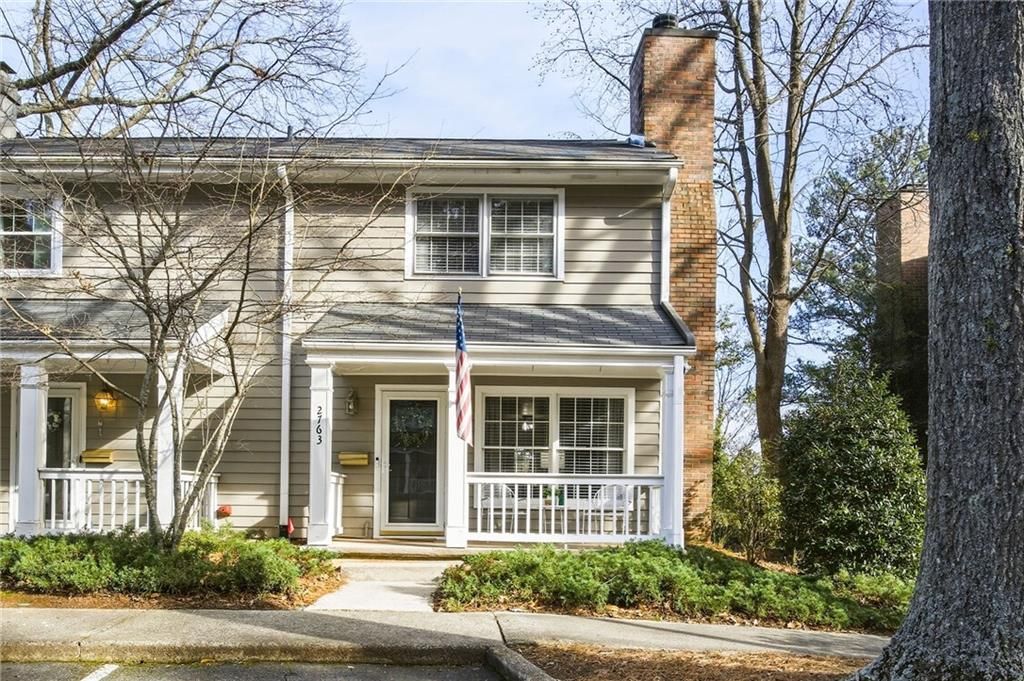 2763 Farmstead SE Road, Smyrna, GA 30080