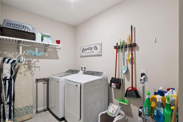 4931 LYRIC DRIVE, Mascotte, FL 34753