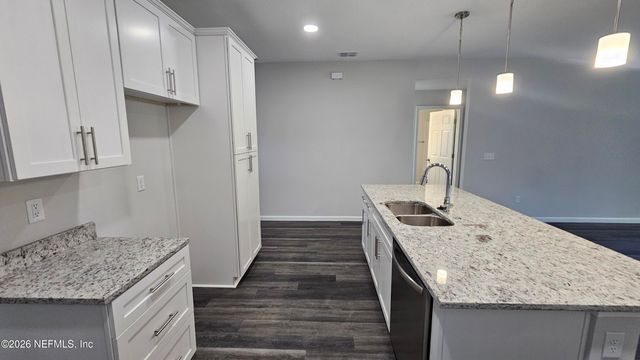 6015 SHINDLER Drive, Jacksonville, FL 32222