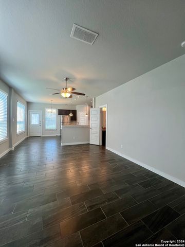 374 CREEKSIDE CURV, New Braunfels, TX 78130