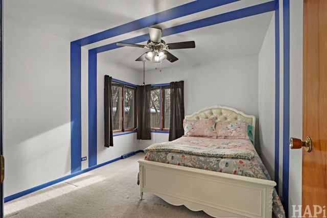 34945 N Leonard Avenue, Ingleside, IL 60041