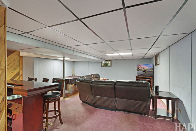 34945 N Leonard Avenue, Ingleside, IL 60041