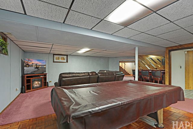 34945 N Leonard Avenue, Ingleside, IL 60041