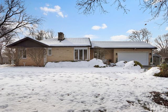 34945 N Leonard Avenue, Ingleside, IL 60041