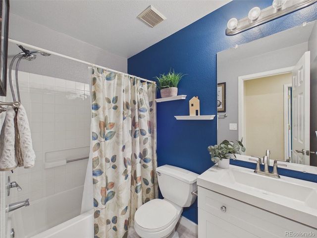 1104 Sandpiper Ln, Brighton, CO 80601