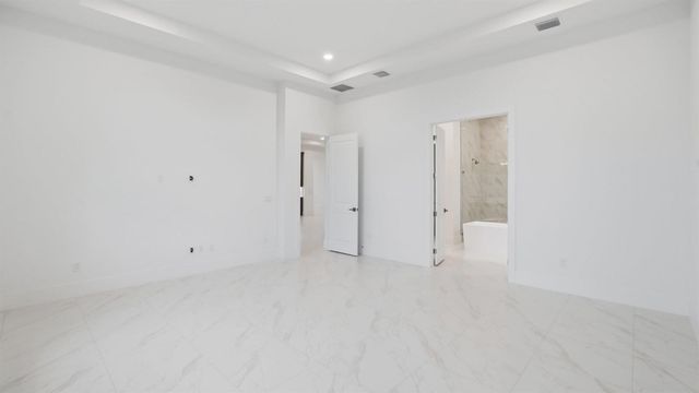 8353 SW Puccini Way, Port St. Lucie, FL 34987