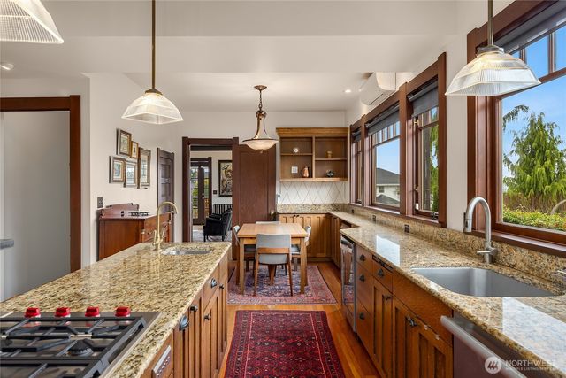 2910 N 28th Street, Tacoma, WA 98407