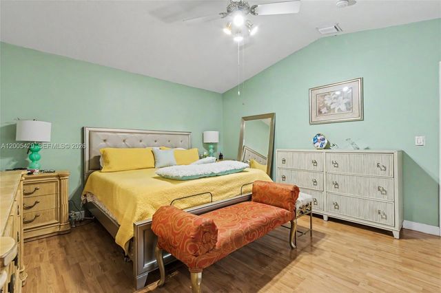 2439 NW 95th Ave, Coral Springs, FL 33065