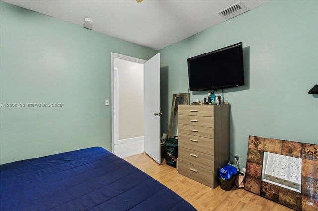 2439 NW 95th Ave, Coral Springs, FL 33065