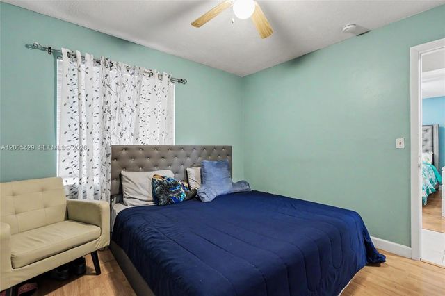 2439 NW 95th Ave, Coral Springs, FL 33065