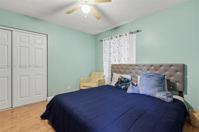 2439 NW 95th Ave, Coral Springs, FL 33065