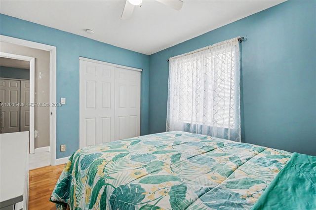 2439 NW 95th Ave, Coral Springs, FL 33065