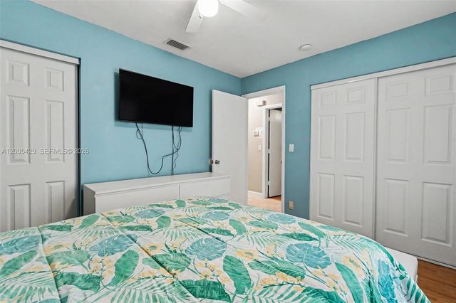 2439 NW 95th Ave, Coral Springs, FL 33065