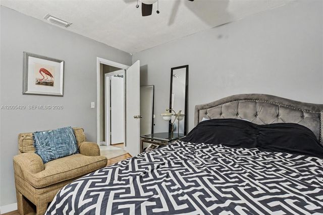 2439 NW 95th Ave, Coral Springs, FL 33065