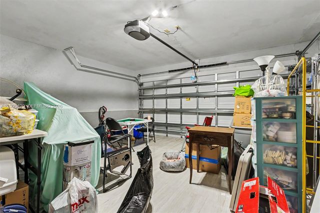 2439 NW 95th Ave, Coral Springs, FL 33065