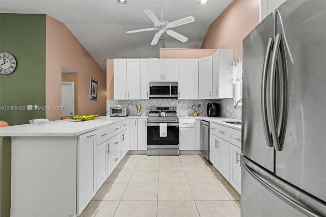 2439 NW 95th Ave, Coral Springs, FL 33065