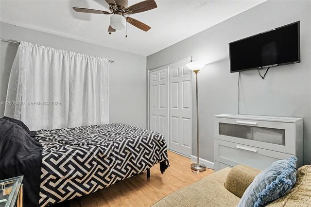 2439 NW 95th Ave, Coral Springs, FL 33065