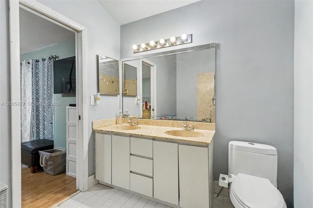 2439 NW 95th Ave, Coral Springs, FL 33065