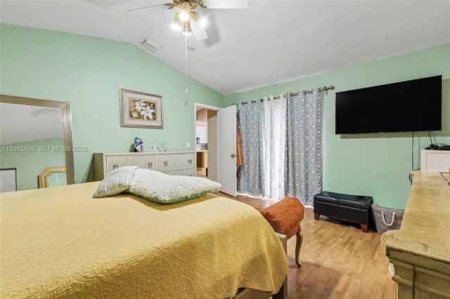 2439 NW 95th Ave, Coral Springs, FL 33065