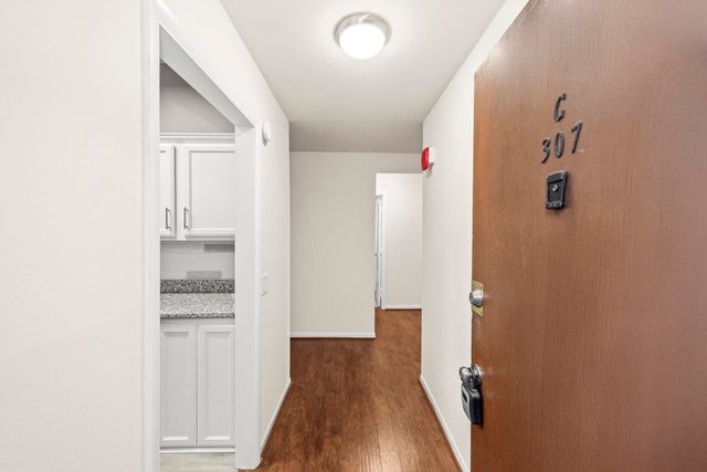 4425 Westlawn Dr Apt C307, Nashville, TN 37209