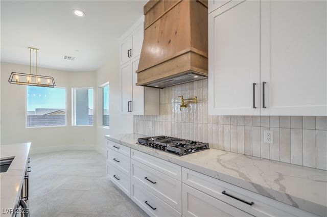 1525 Heights Drive, Logandale, NV 89021