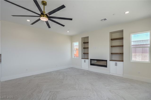 1525 Heights Drive, Logandale, NV 89021