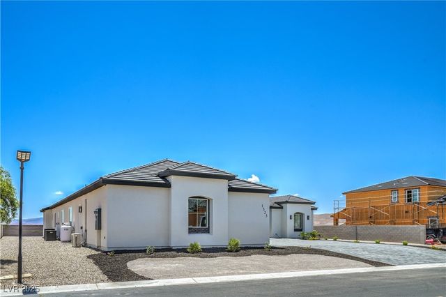 1525 Heights Drive, Logandale, NV 89021