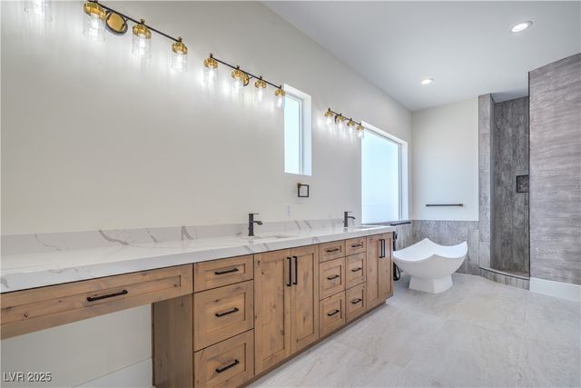 1525 Heights Drive, Logandale, NV 89021