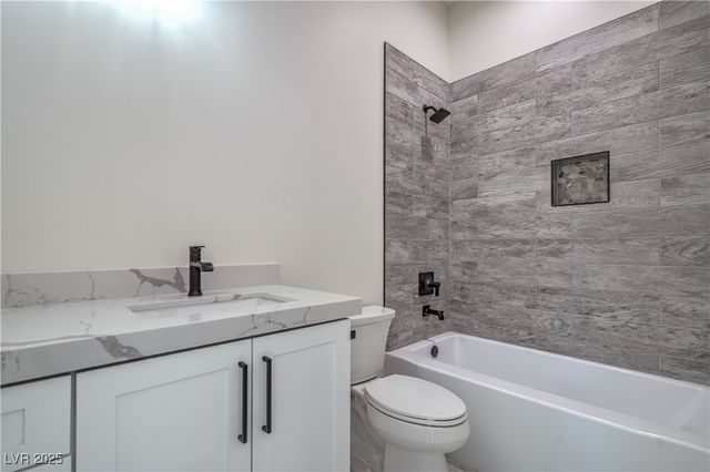 1525 Heights Drive, Logandale, NV 89021