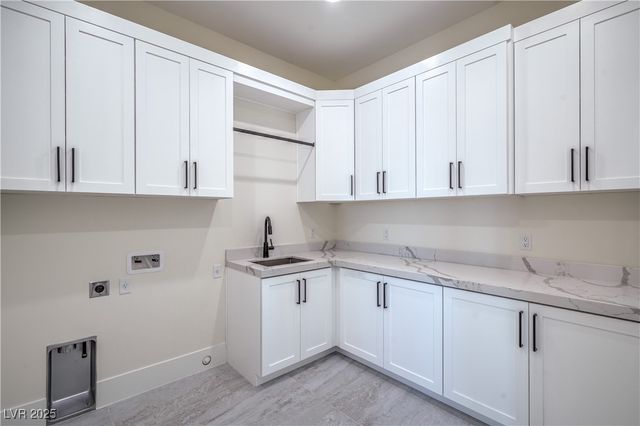 1525 Heights Drive, Logandale, NV 89021