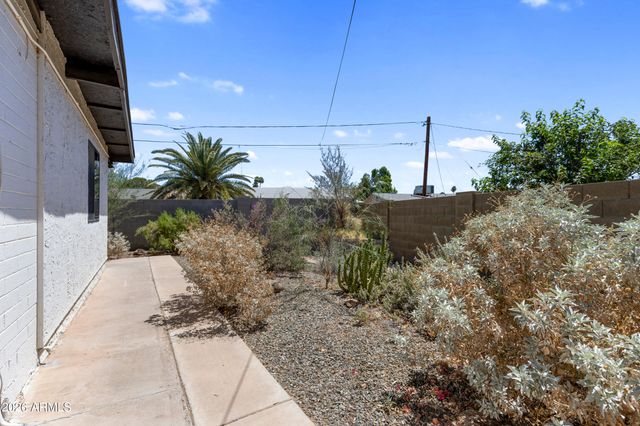 934A W Parkway Boulevard, Tempe, AZ 85281