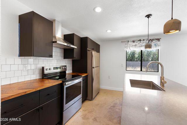 934A W Parkway Boulevard, Tempe, AZ 85281