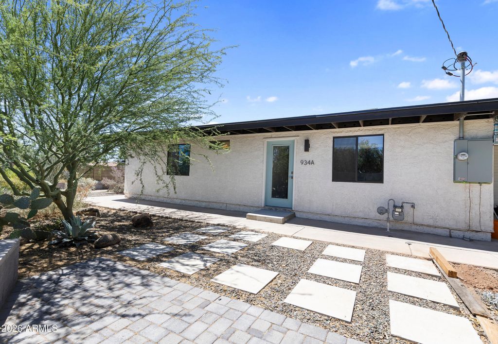 934A W Parkway Boulevard, Tempe, AZ 85281