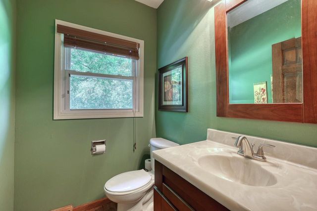 N54W30819 Windwood DRIVE, Hartland, WI 53029