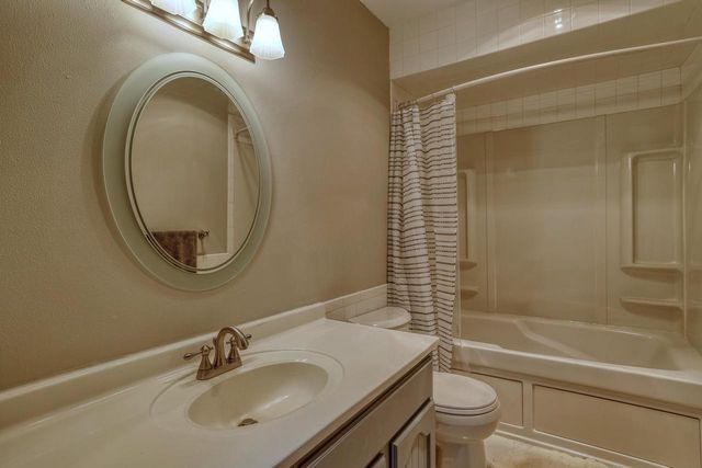 N54W30819 Windwood DRIVE, Hartland, WI 53029