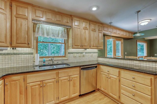 N54W30819 Windwood DRIVE, Hartland, WI 53029