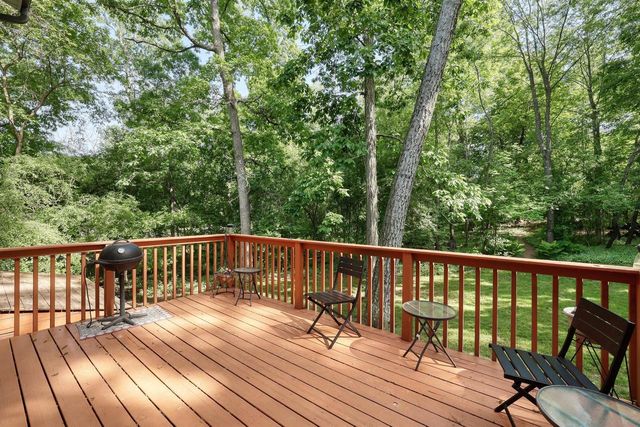 N54W30819 Windwood DRIVE, Hartland, WI 53029