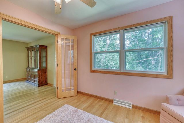 N54W30819 Windwood DRIVE, Hartland, WI 53029