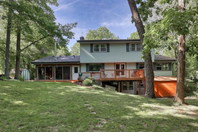 N54W30819 Windwood DRIVE, Hartland, WI 53029