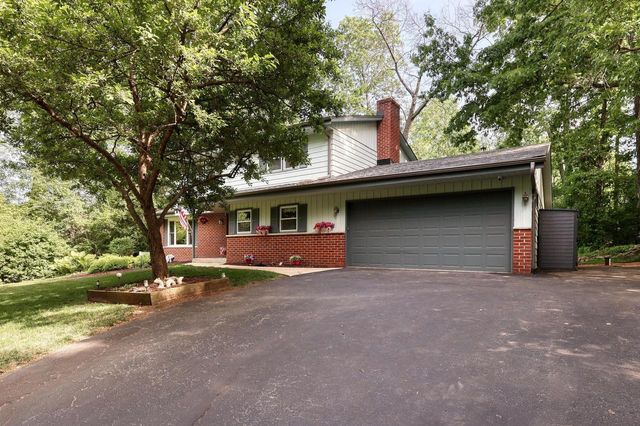 N54W30819 Windwood DRIVE, Hartland, WI 53029