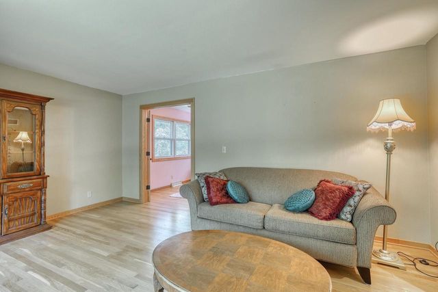 N54W30819 Windwood DRIVE, Hartland, WI 53029