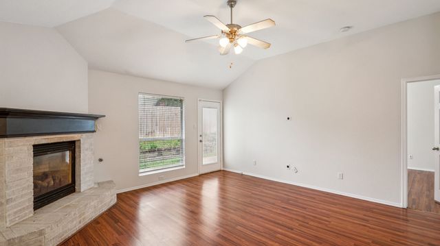 6624 Chalk River Drive, Fort Worth, TX 76179