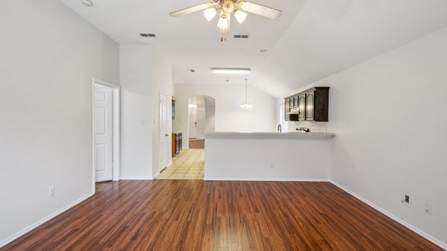 6624 Chalk River Drive, Fort Worth, TX 76179