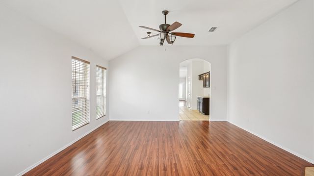 6624 Chalk River Drive, Fort Worth, TX 76179