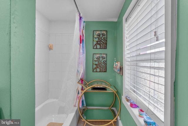 1046 S DORRANCE ST, Philadelphia, PA 19146