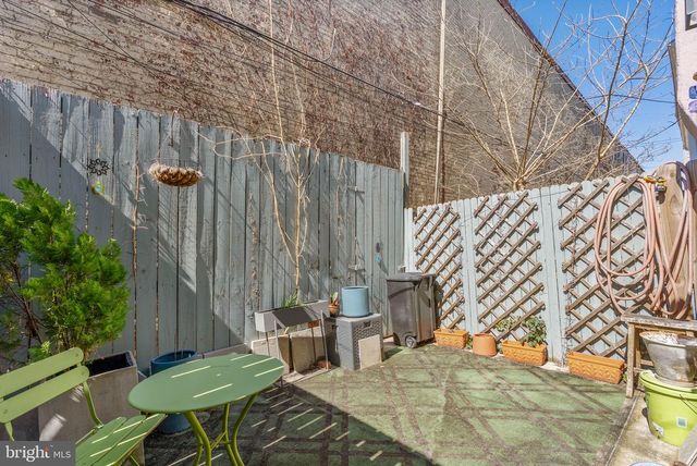 1046 S DORRANCE ST, Philadelphia, PA 19146