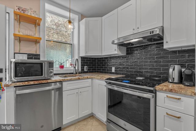 1046 S DORRANCE ST, Philadelphia, PA 19146