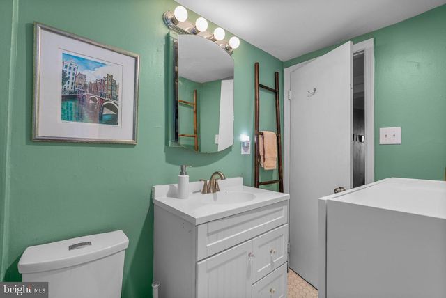 1046 S DORRANCE ST, Philadelphia, PA 19146